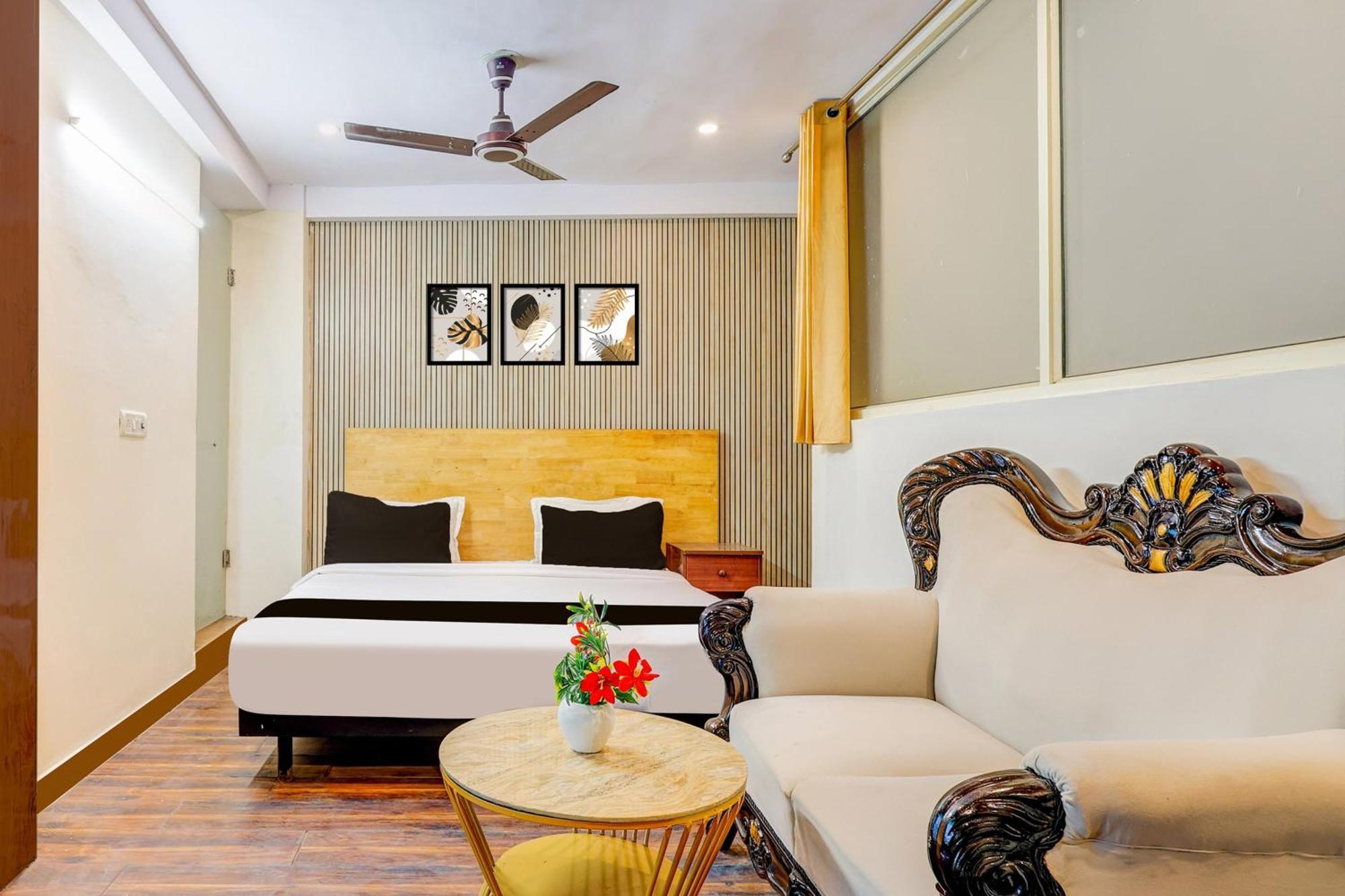 Hotel O Hari Nagar Ashram Nuova Delhi Esterno foto