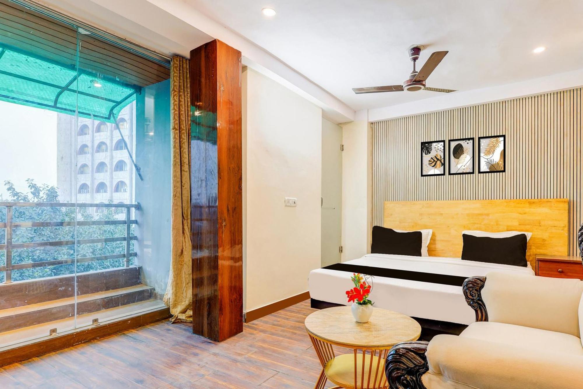 Hotel O Hari Nagar Ashram Nuova Delhi Esterno foto