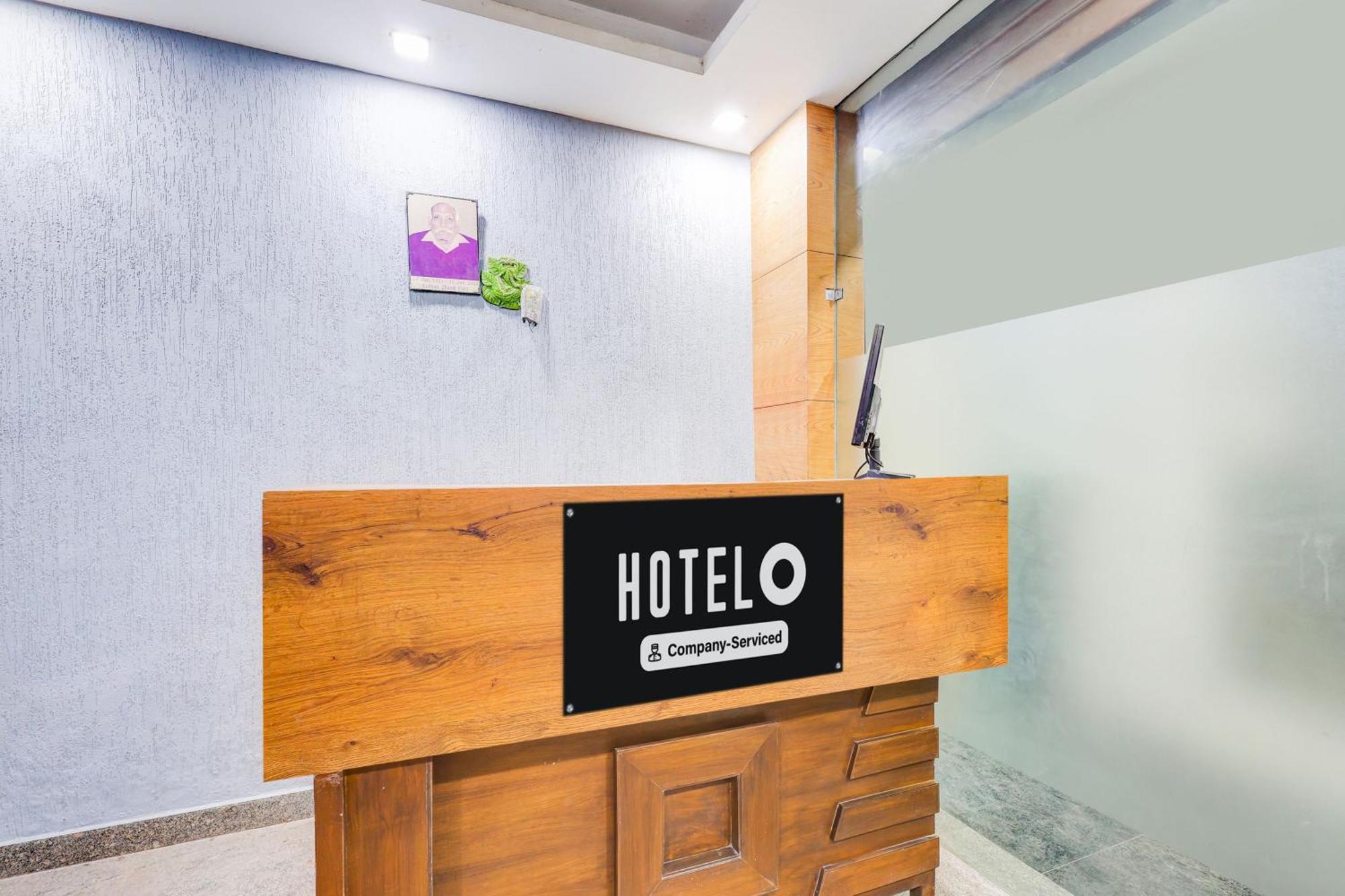 Hotel O Hari Nagar Ashram Nuova Delhi Esterno foto