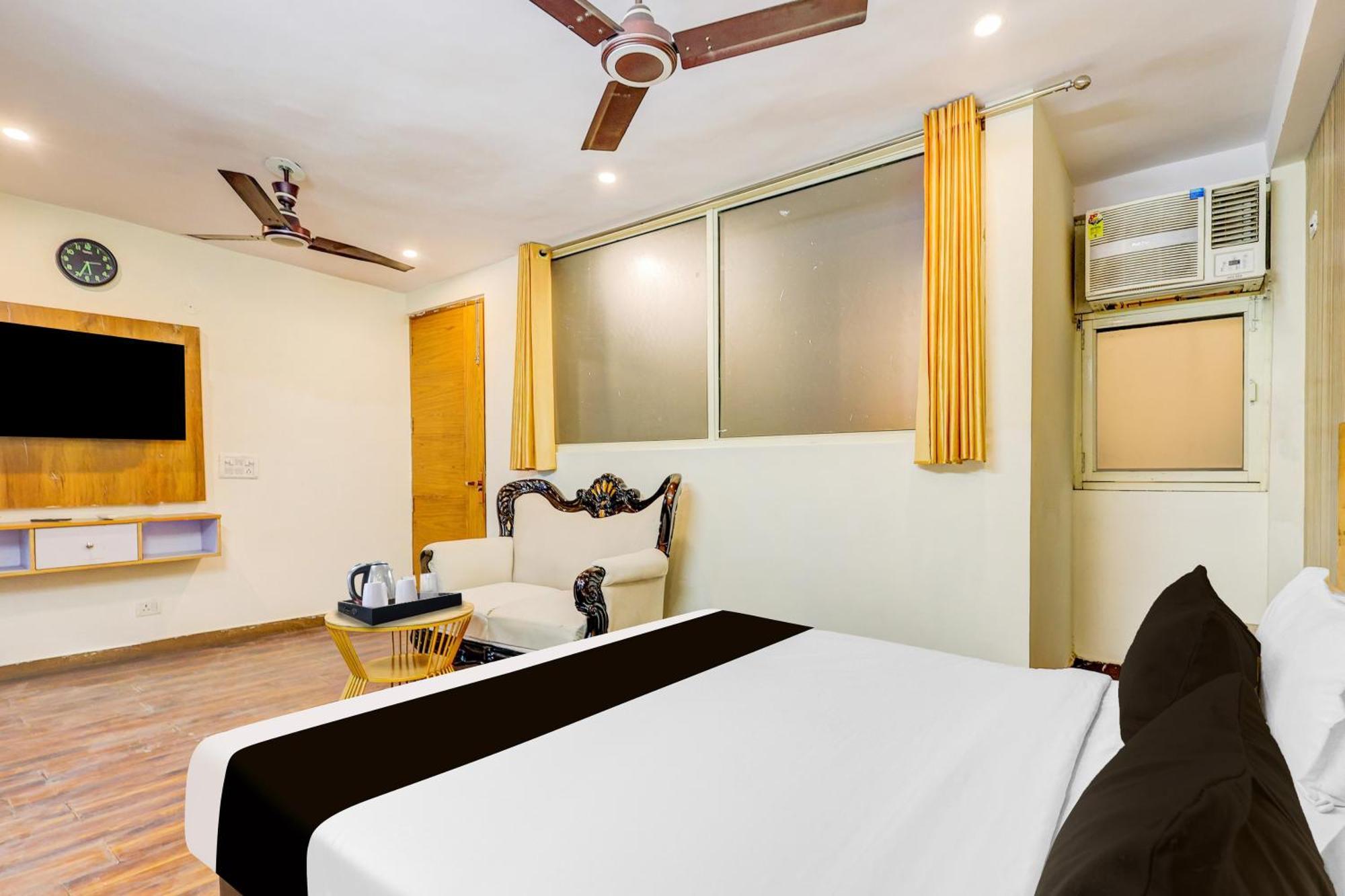 Hotel O Hari Nagar Ashram Nuova Delhi Esterno foto